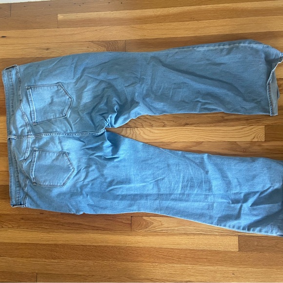 Old Navy Women Plus Size 22 Blue Light Wash Denim Boho High-Rise Flare Jeans - Picture 6 of 7